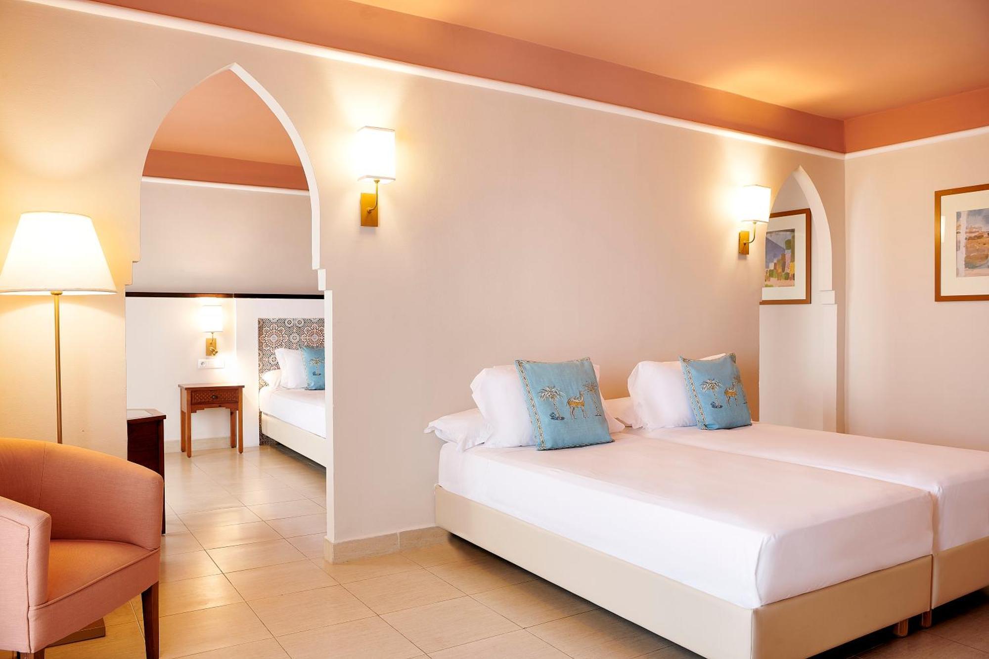 Hotel Iberostar Saïdia Exterior foto Family room