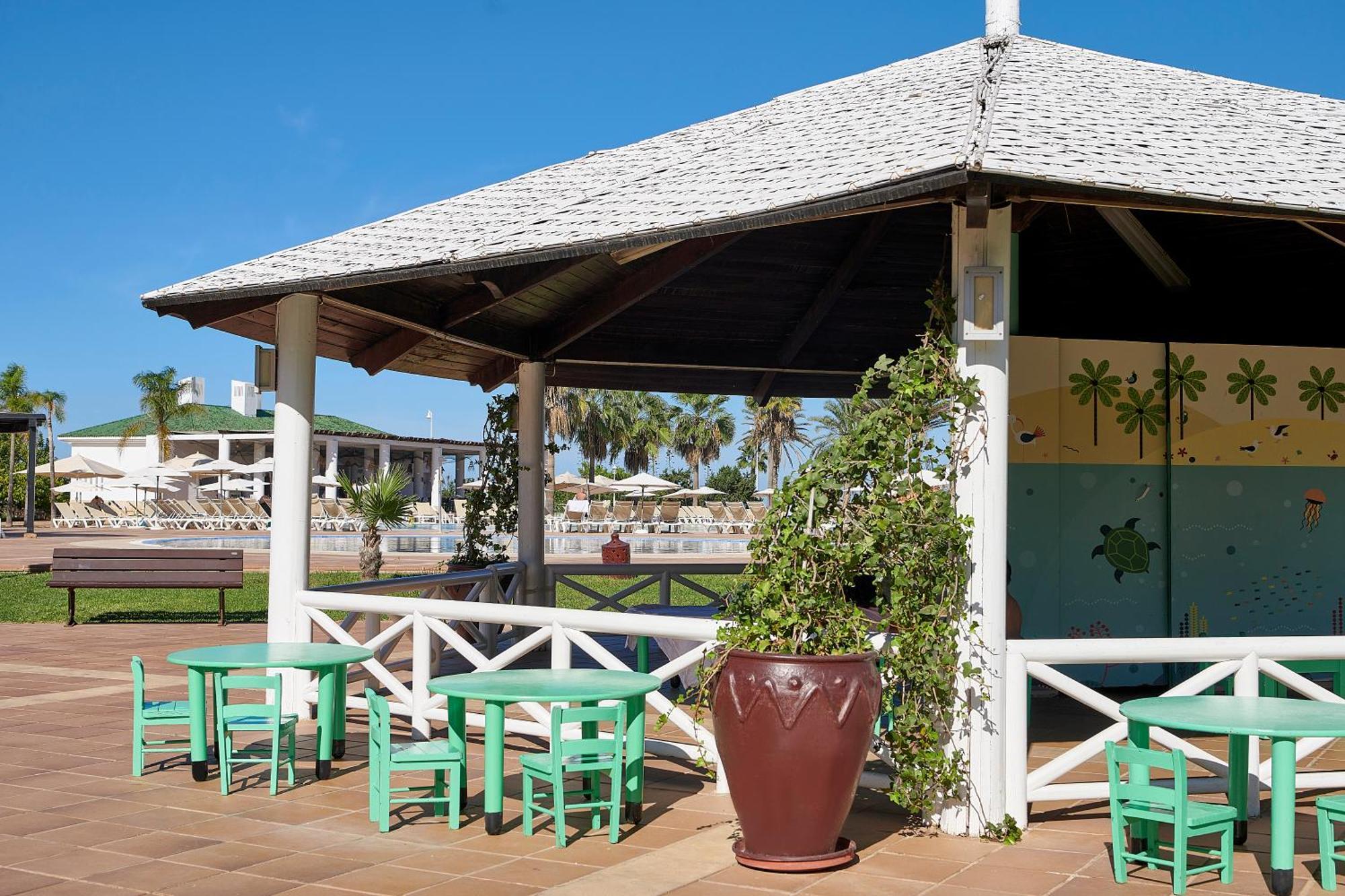 Hotel Iberostar Saïdia Exterior foto The clubhouse at the Royal Palm Polo Club